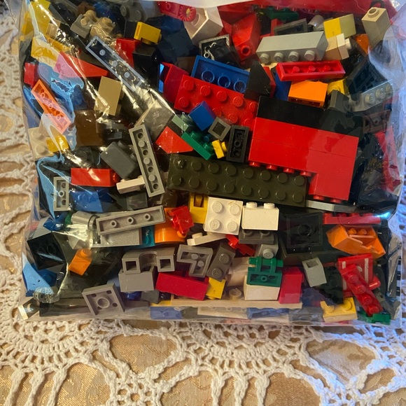 LEGOs lot - Picture 3 of 3